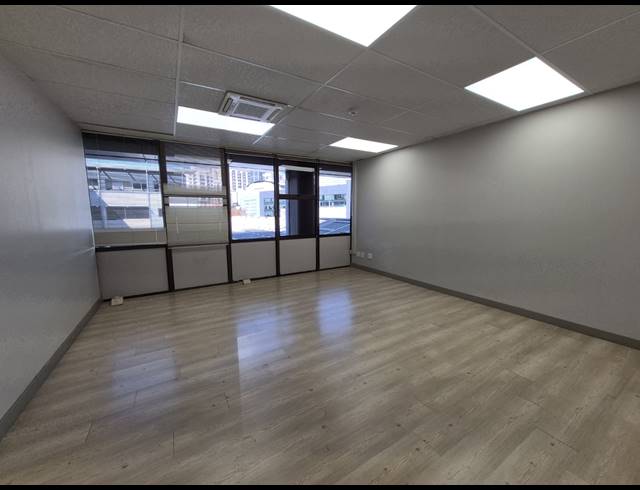 1,609M² OFFICE TO LET IN SANDTON CENTRAL